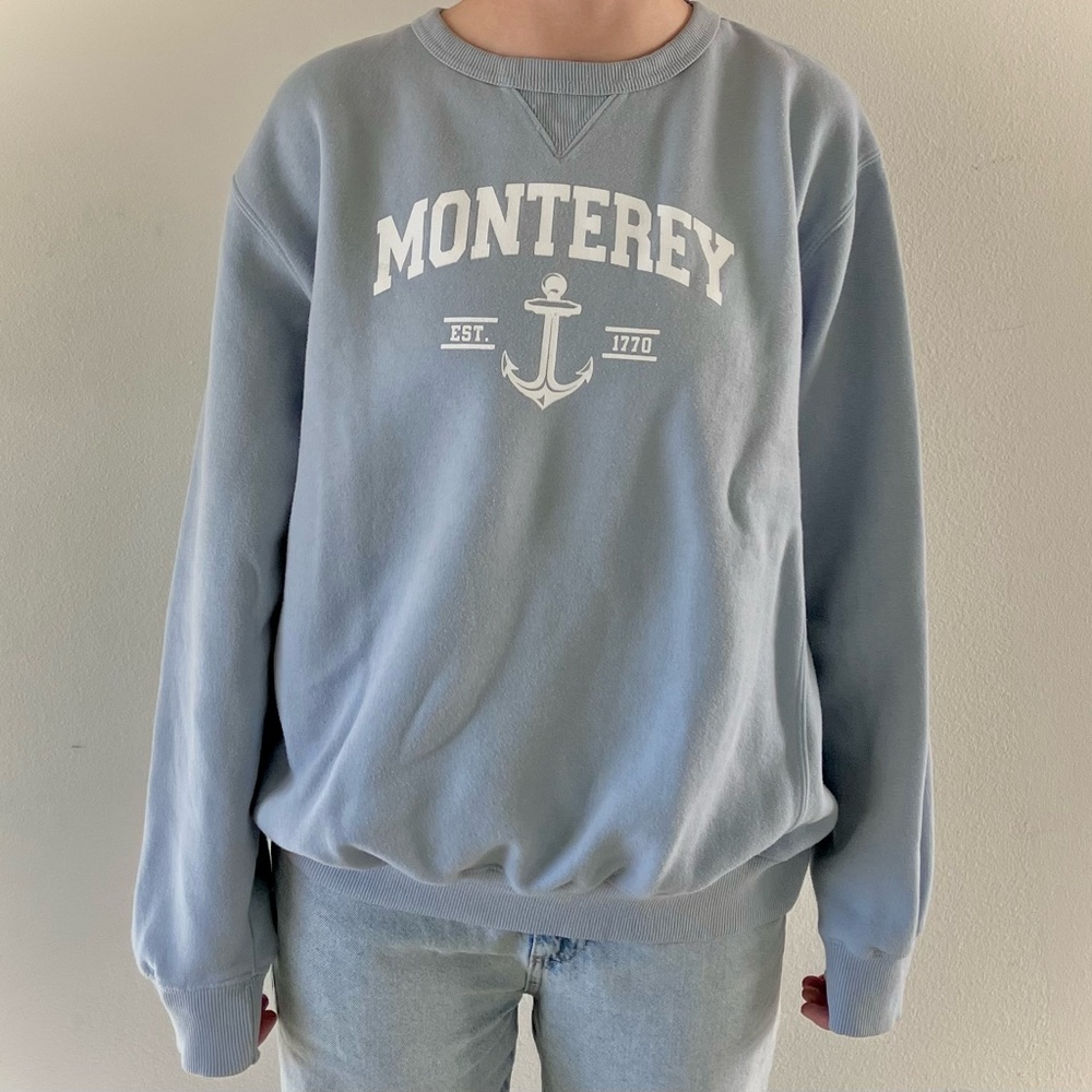 Vintage sweatshirt with logo